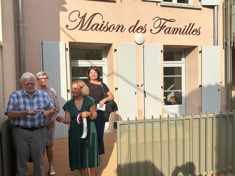 Inauguration de la maison des familles - 23 juin  (4).jpg